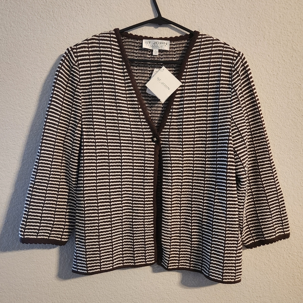 St. John Collection NWT Women’s one button cardigan knit sweater size 8